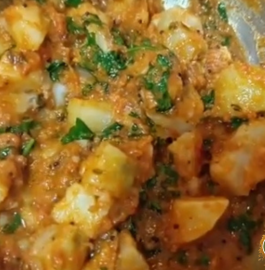 Lahsun Ki Chutney Wale Aloo | Lahsuni Lipatwa Aloo Recipe